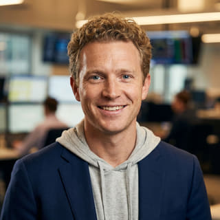 Photo de profil de Ryan Brooks, photographié dans son rôle d’analyste principal en trading chez Chamois Fondaria